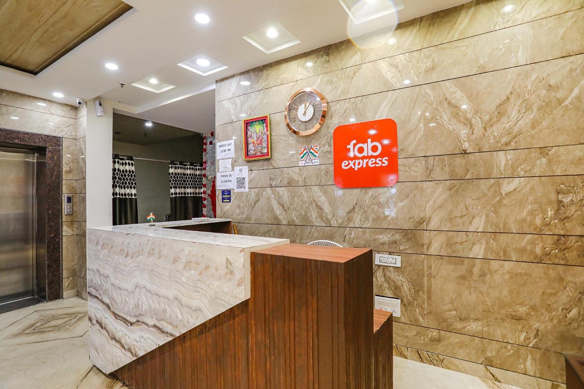 Fabhotel Kinsfolk Ghaziabad Extérieur photo