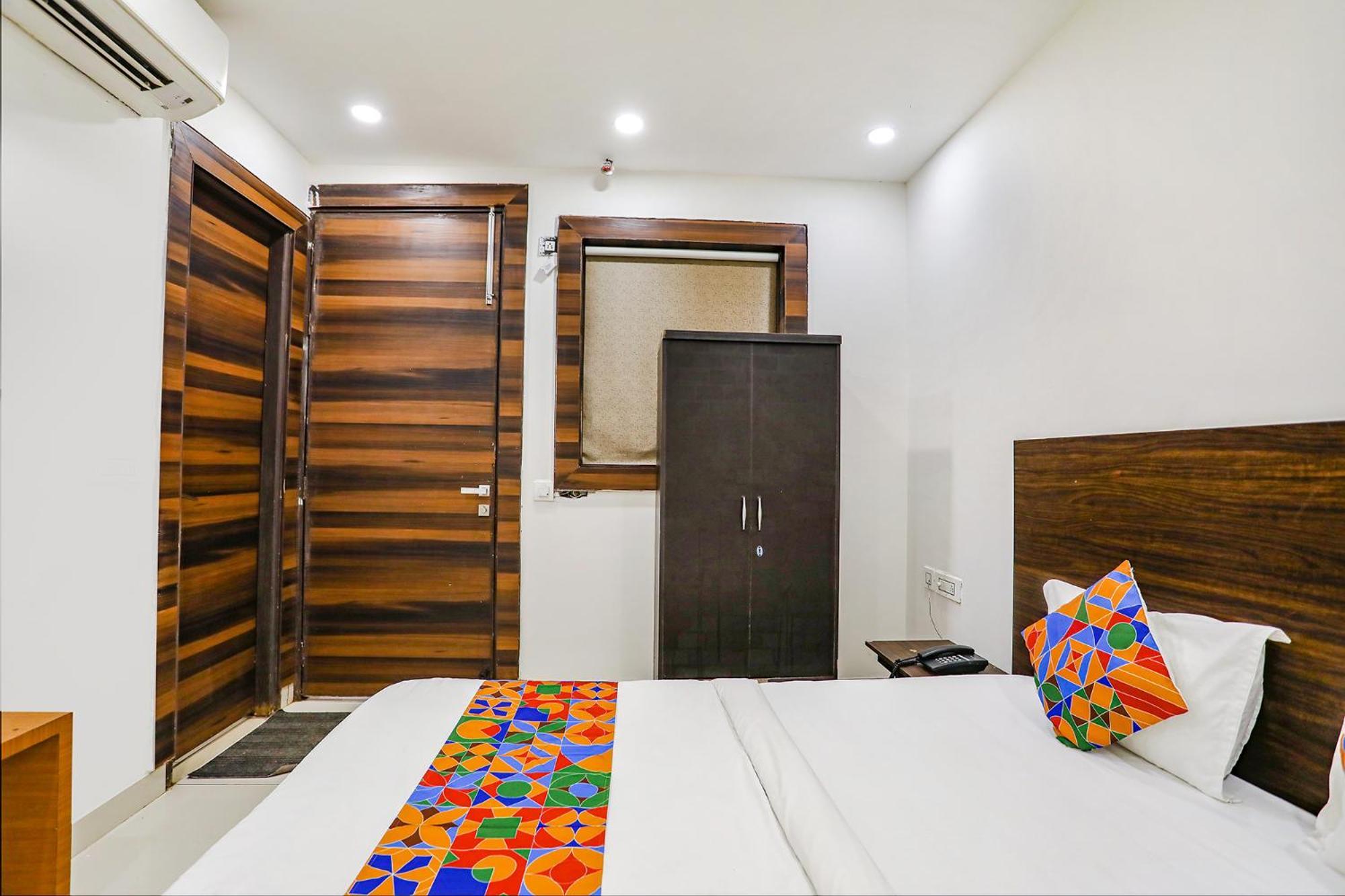 Fabhotel Kinsfolk Ghaziabad Extérieur photo