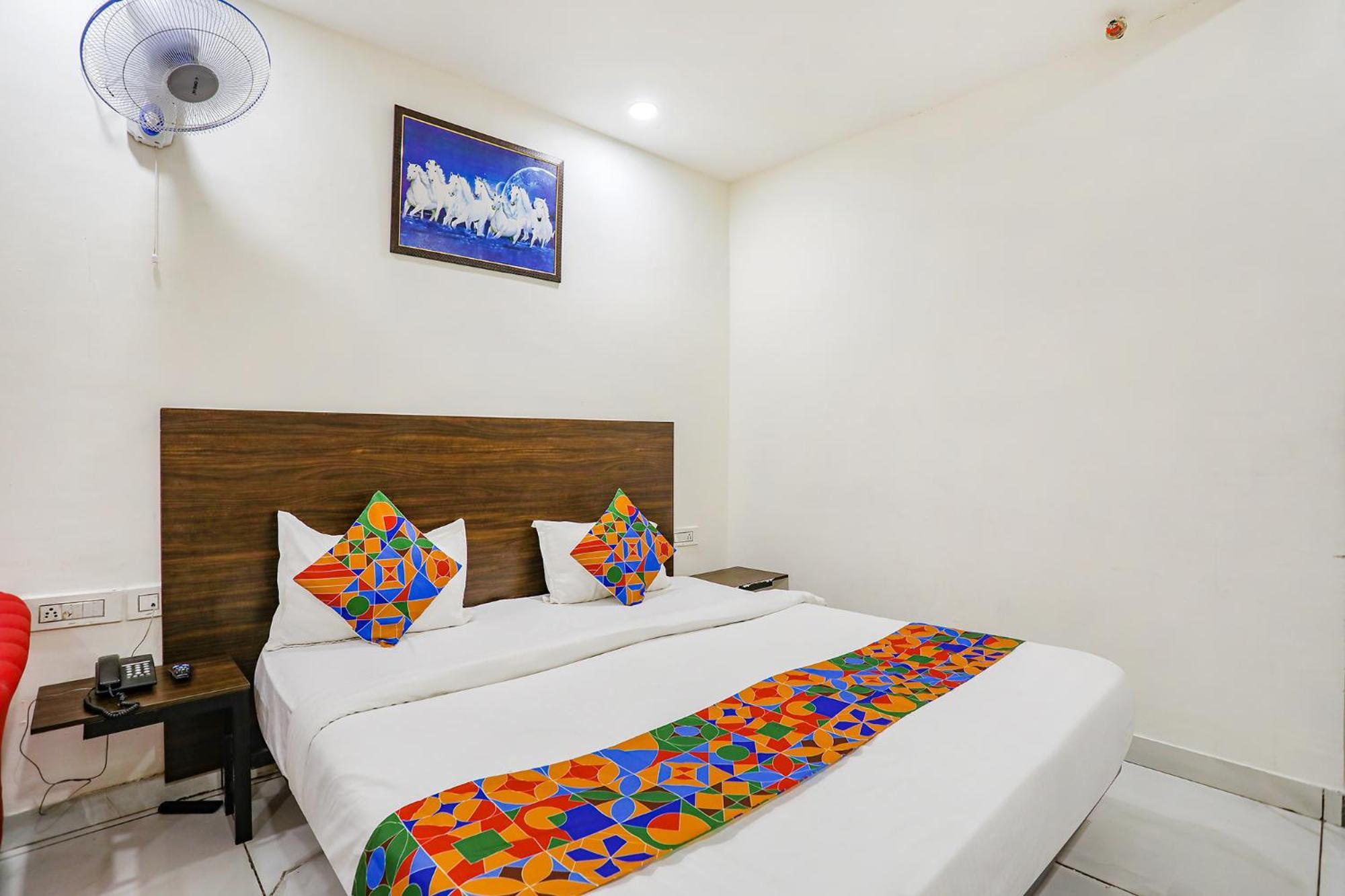 Fabhotel Kinsfolk Ghaziabad Extérieur photo